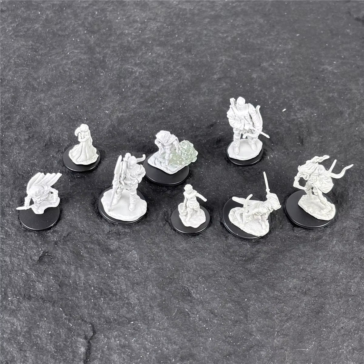 Pathfinder Board Game Dungeons Miniatures Male Elf Human Fighter Dwarf Barbarian Rust Monster Half Orc Role Playing Figures