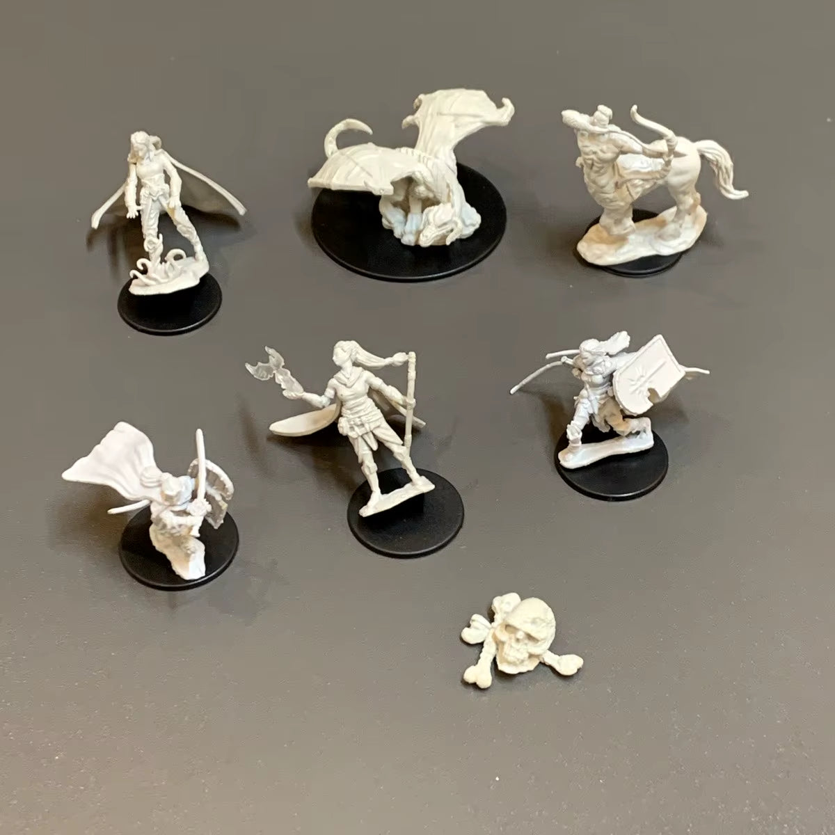 Pathfinder Board Game Dungeons Miniatures Male Elf Human Fighter Dwarf Barbarian Rust Monster Half Orc Role Playing Figures