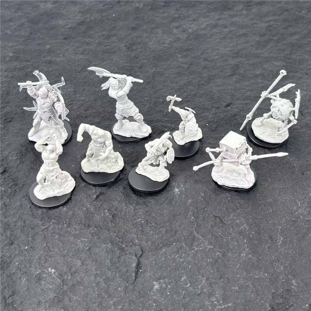 Pathfinder Board Game Dungeons Miniatures Male Elf Human Fighter Dwarf Barbarian Rust Monster Half Orc Role Playing Figures